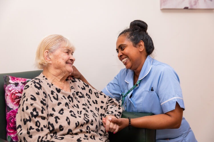 nurse-with-resident